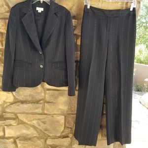 ANN TAYLOR LOFT BLACK PINSTRIPE PANT SUIT  2